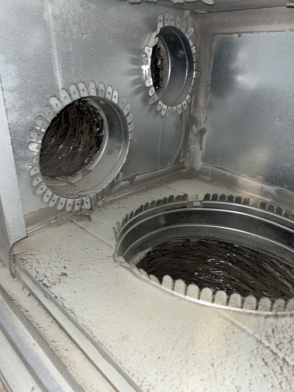 Duct interior before cleaning